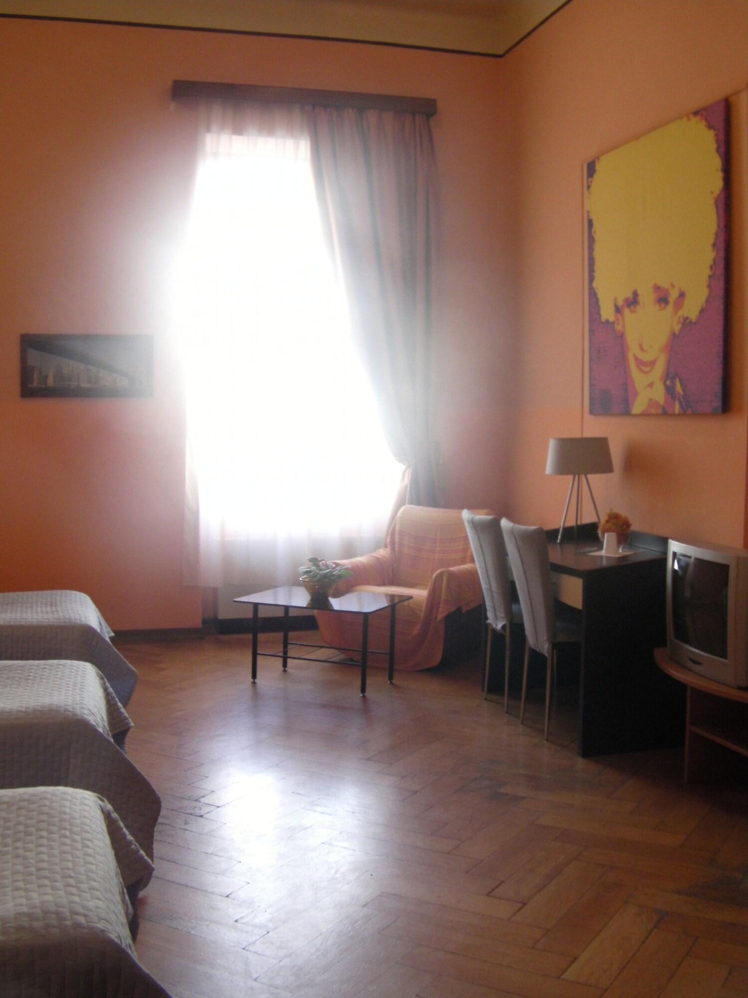 Affittacamere Alla Stazione Trieste Ngoại thất bức ảnh